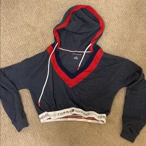 Tommy sweater